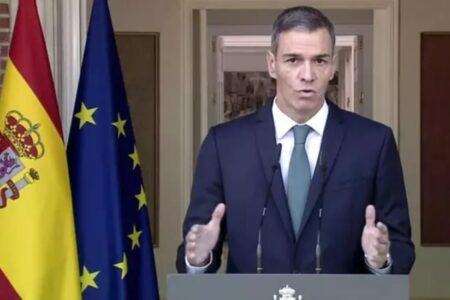 إسبانيا تعلن حزمة إجراءات ضد تدفق السلاح إلى إسرائيل… لكن فعاليتها تبقى محدودة