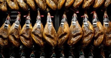 بريطانيا توقف استيراد لحم الخنزير الإسباني بسبب تفشّي حمّى الخنازير الأفريقية