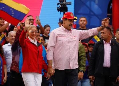 فنزويلا توافق على استئناف رحلات إعادة المهاجرين من أميركا